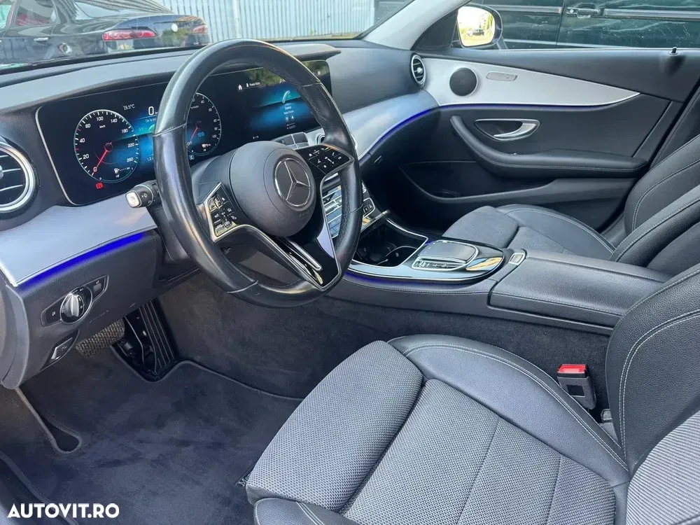 Mercedes-Benz E W213 300 4MATIC Aut. — imagine 3