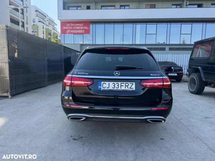 Mercedes-Benz E W213 300 4MATIC Aut.