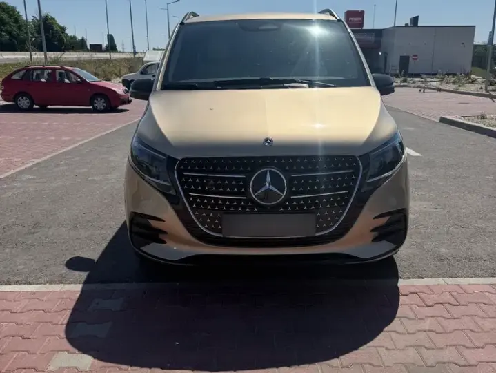 Mercedes-Benz V 300 d Lang 4Matic 9G-TRONIC Exclusive