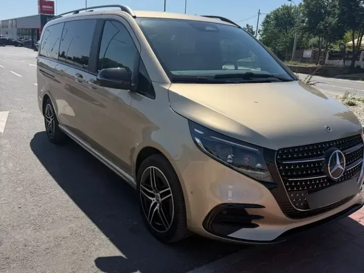 Mercedes-Benz V 300 d Lang 4Matic 9G-TRONIC Exclusive