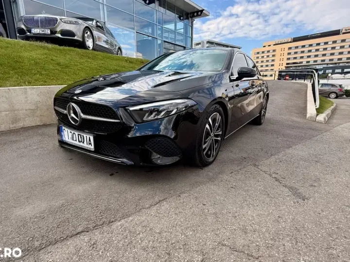 Mercedes-Benz A 180 W177/V177