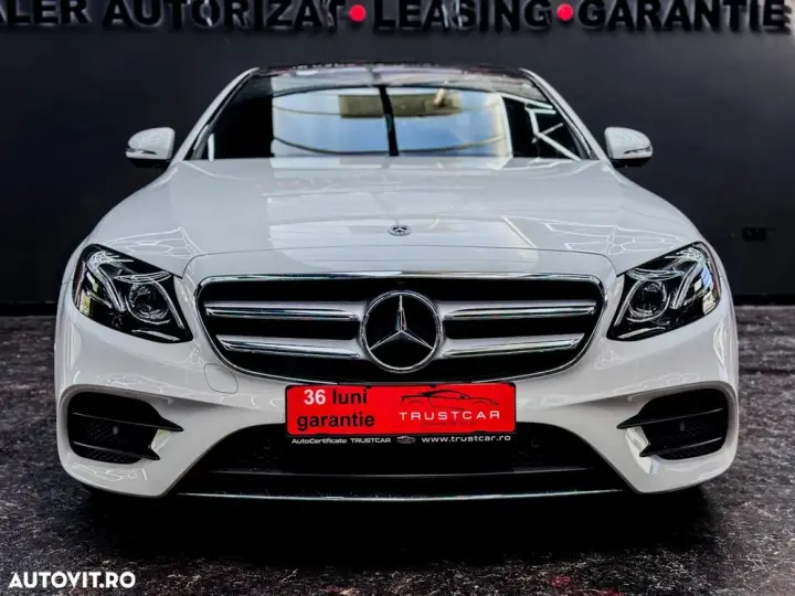 Mercedes-Benz E 300 9G-TRONIC AMG Line