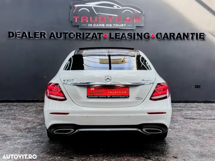 Mercedes-Benz E 300 9G-TRONIC AMG Line