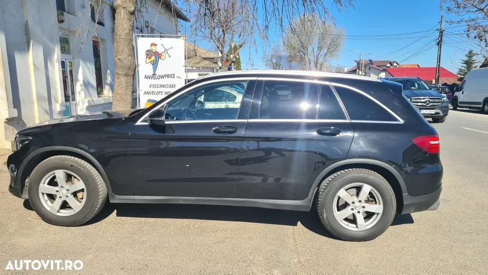 Mercedes-Benz GLC 250 d 4MATIC — imagine 4
