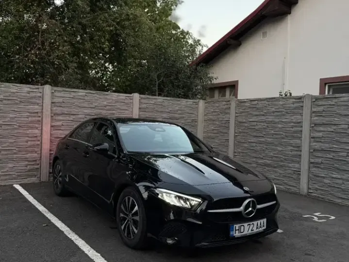 Mercedes-Benz A 180 W177/V177