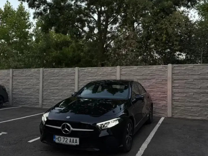 Mercedes-Benz A 180 W177/V177