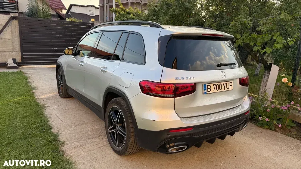 Mercedes-Benz GLB 250 4MATIC Aut. — imagine 3