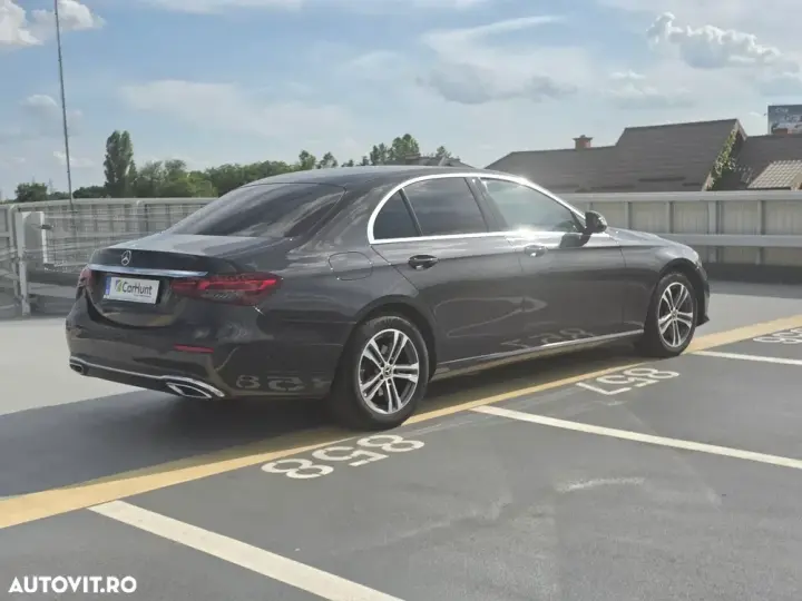 Mercedes-Benz E