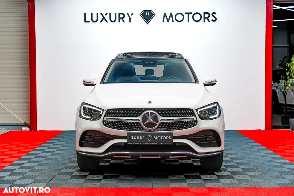 Mercedes-Benz GLC 300 e 4Matic 9G-TRONIC AMG Line Plus — imagine 3