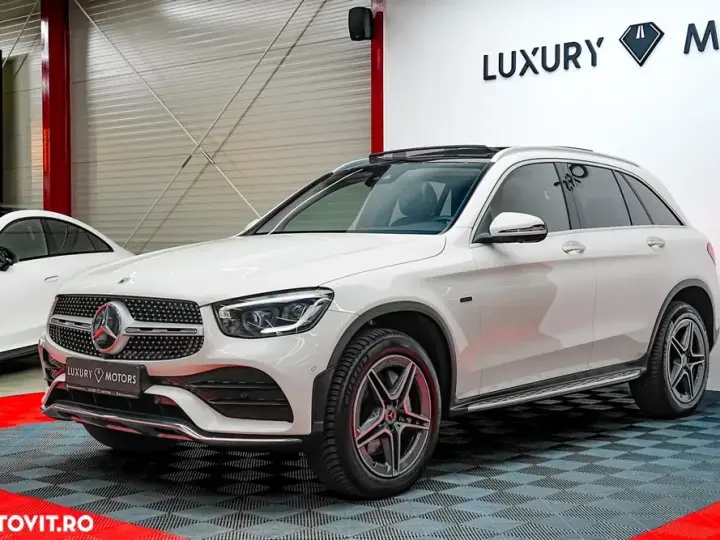 Mercedes-Benz GLC 300 e 4Matic 9G-TRONIC AMG Line Plus
