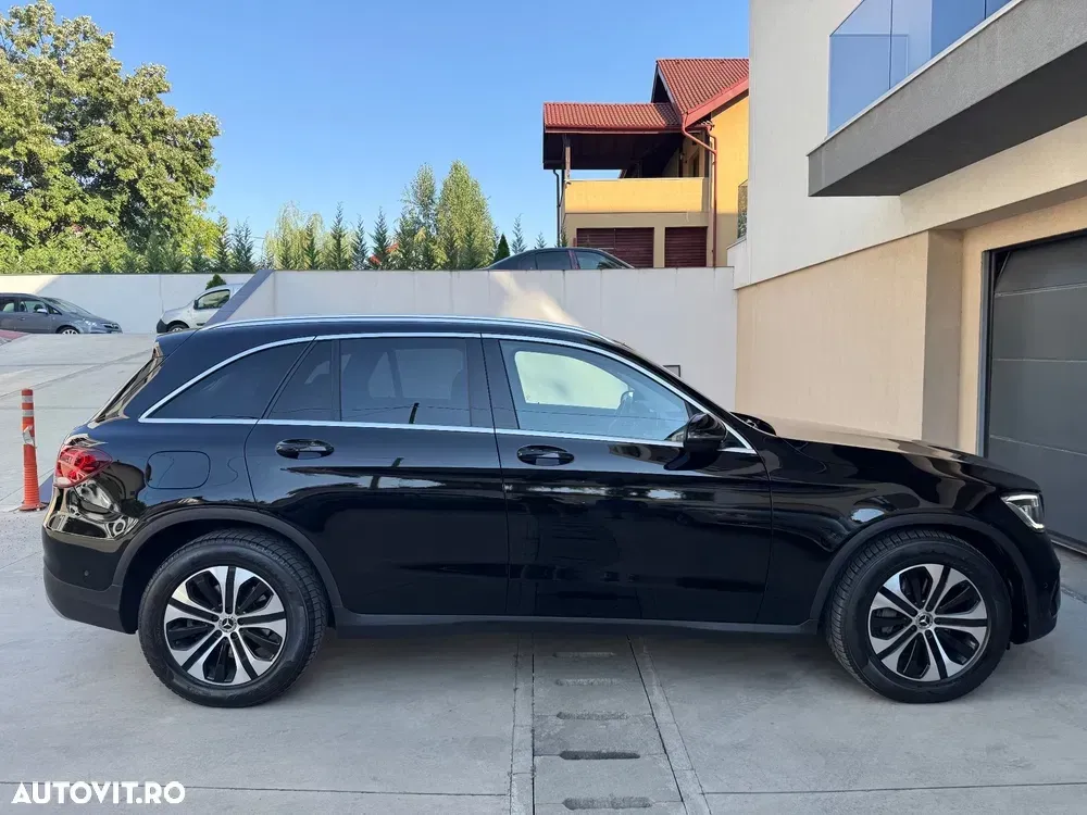 Mercedes-Benz GLC 220 d 4MATIC — imagine 4