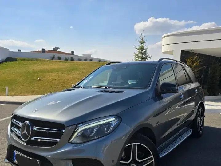 Mercedes-Benz GLE 500 e 4MATIC 7G-TRONIC AMG Line