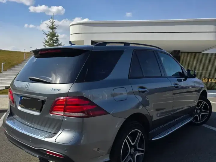 Mercedes-Benz GLE 500 e 4MATIC 7G-TRONIC AMG Line