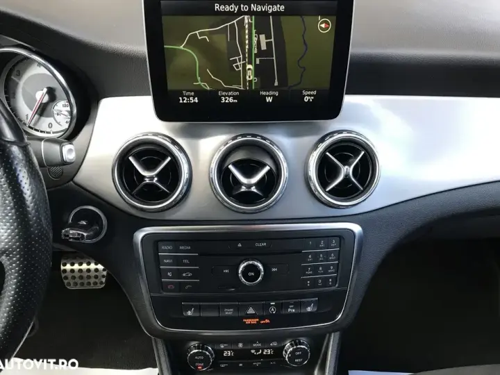 Mercedes-Benz GLA X156 200 d 7G-DCT AMG Line
