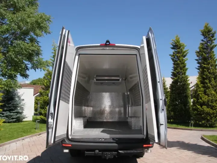 Mercedes-Benz Sprinter 317 CDI 170CP L3H2 RWD 9AT+