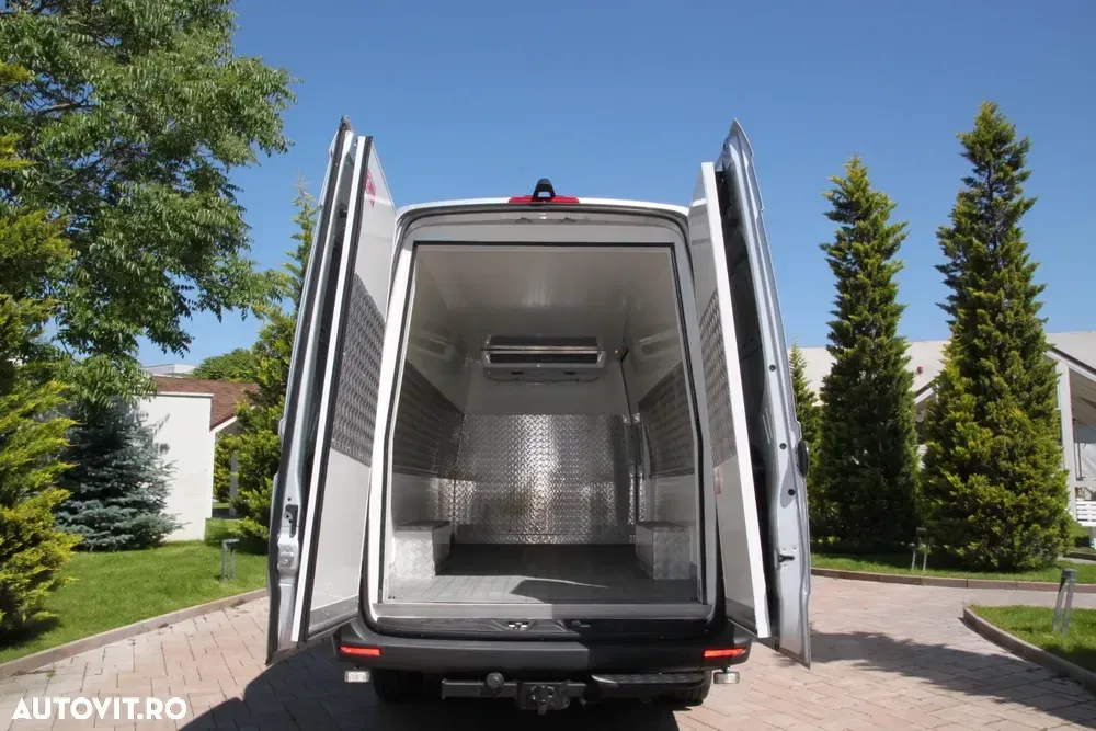Mercedes-Benz Sprinter 317 CDI 170CP L3H2 RWD 9AT+ — imagine 5