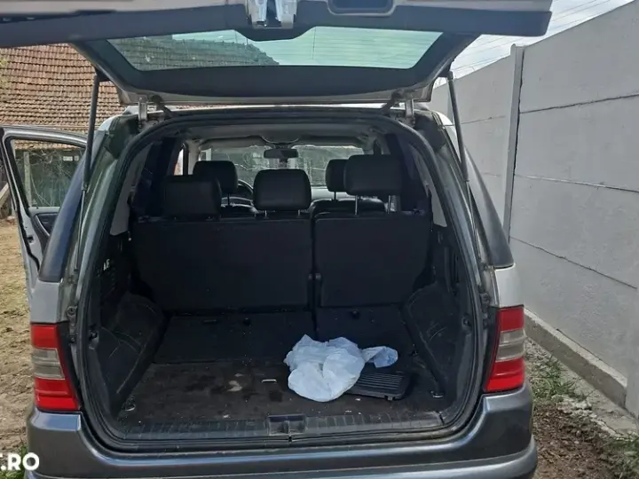 Mercedes-Benz ML W163