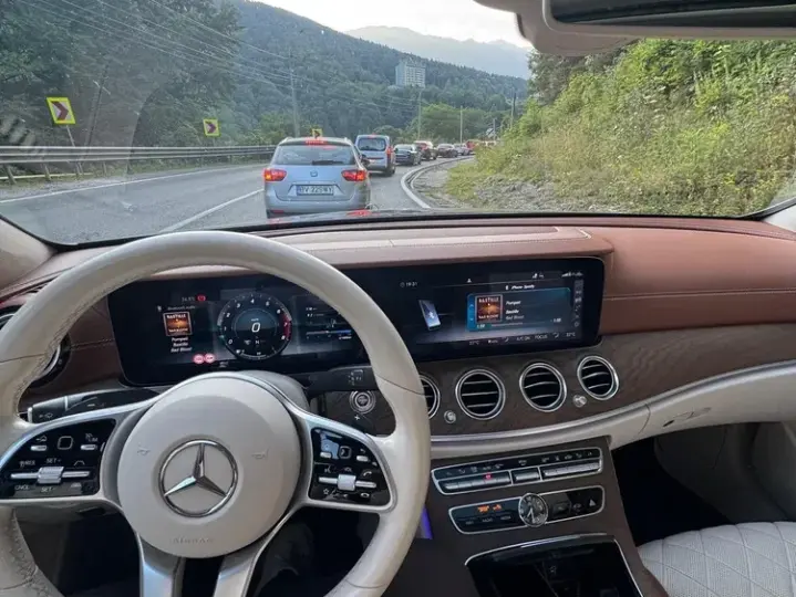 Mercedes-Benz E W213