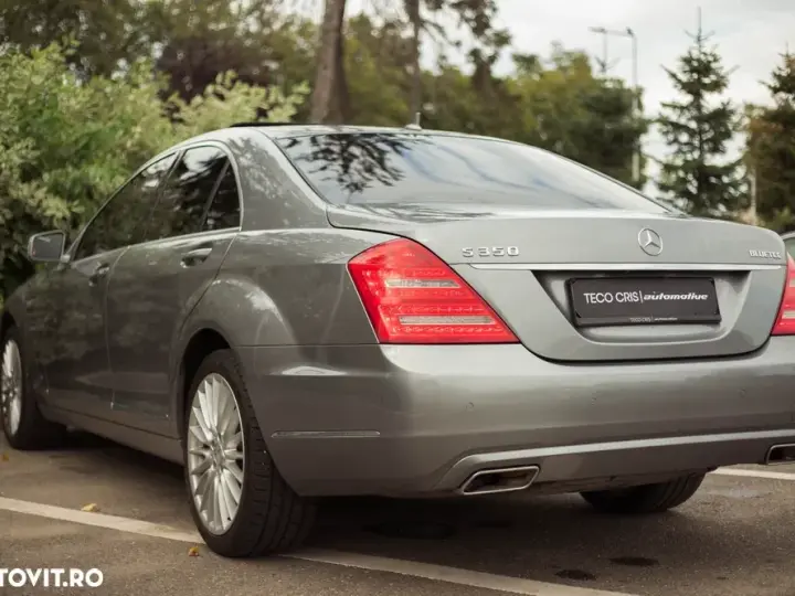 Mercedes-Benz S W221