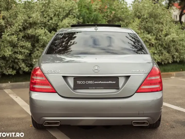 Mercedes-Benz S W221