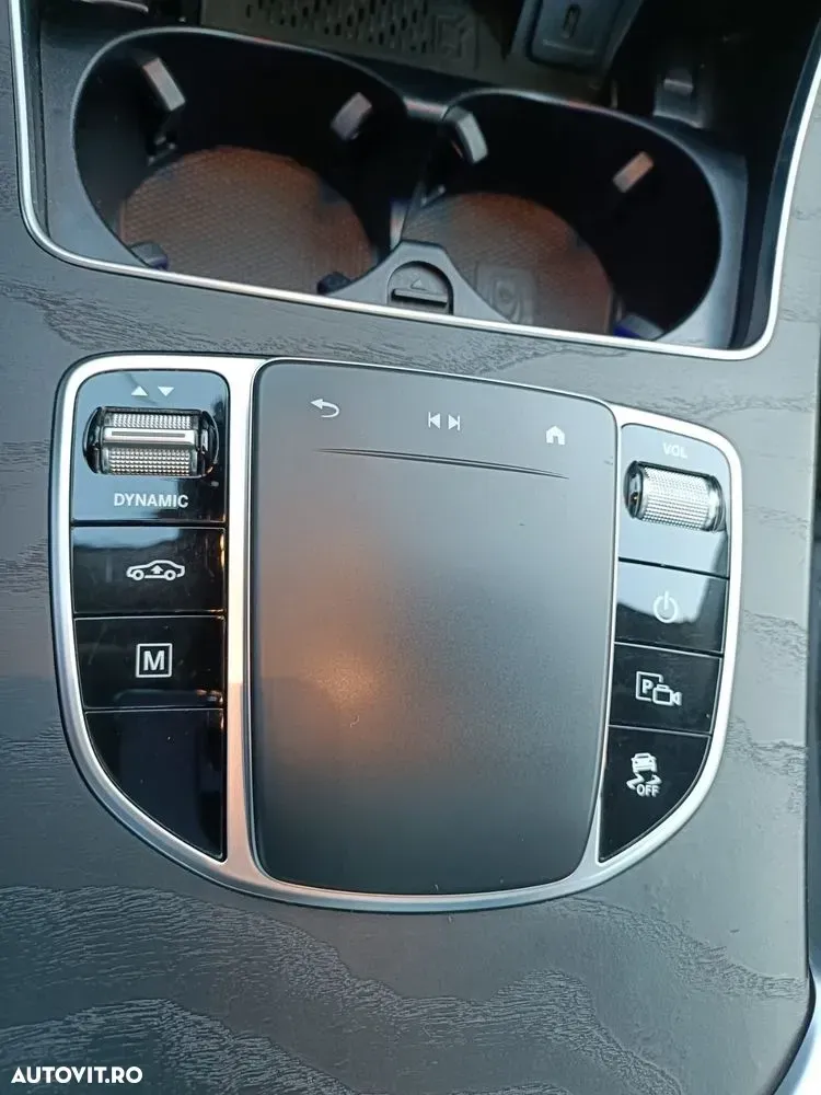 Mercedes-Benz GLC 300 e 4Matic 9G-TRONIC — imagine 4