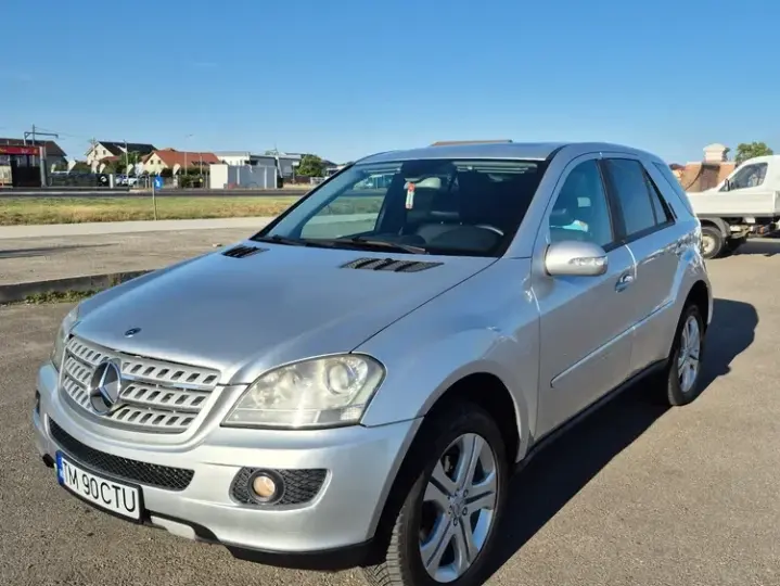 Mercedes-Benz ML W164