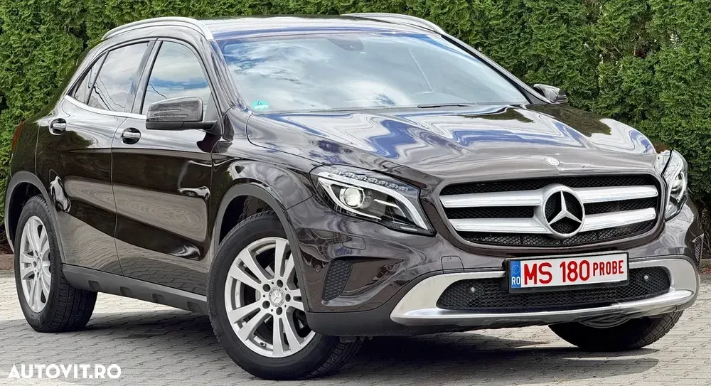 Mercedes-Benz GLA 220 d 7G-DCT — imagine 3
