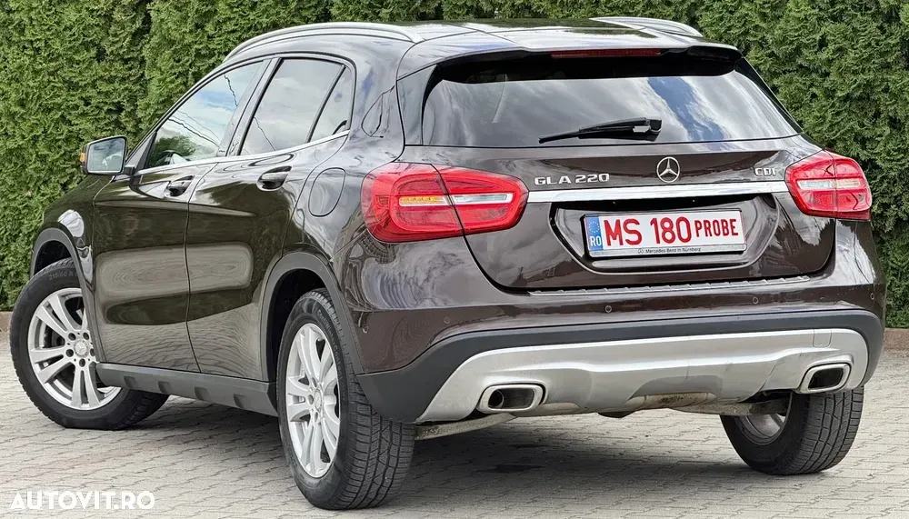 Mercedes-Benz GLA 220 d 7G-DCT — imagine 5