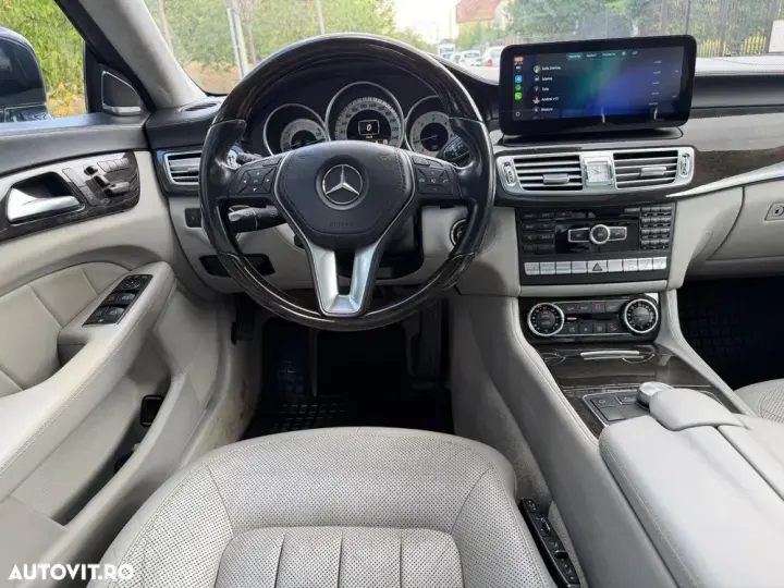Mercedes-Benz CLS C218 350 CDI DPF 4Matic BlueEFFICIENCY 7G-TRONIC