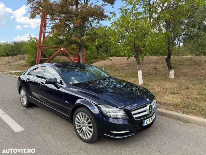 Mercedes-Benz CLS C218 350 CDI DPF 4Matic BlueEFFICIENCY 7G-TRONIC