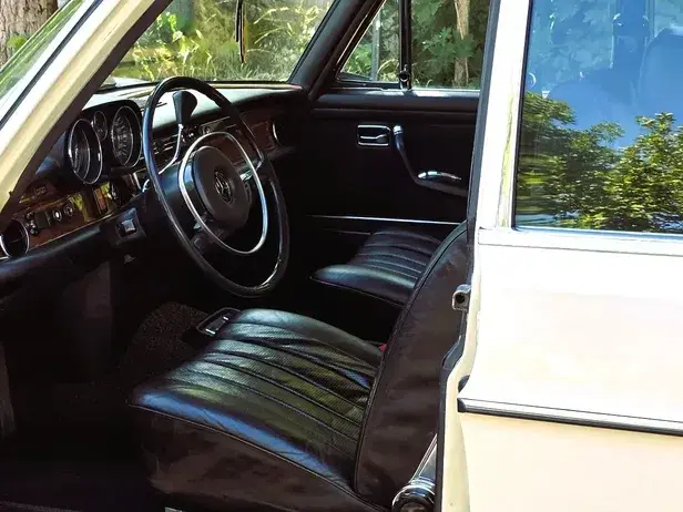 Mercedes-Benz W108