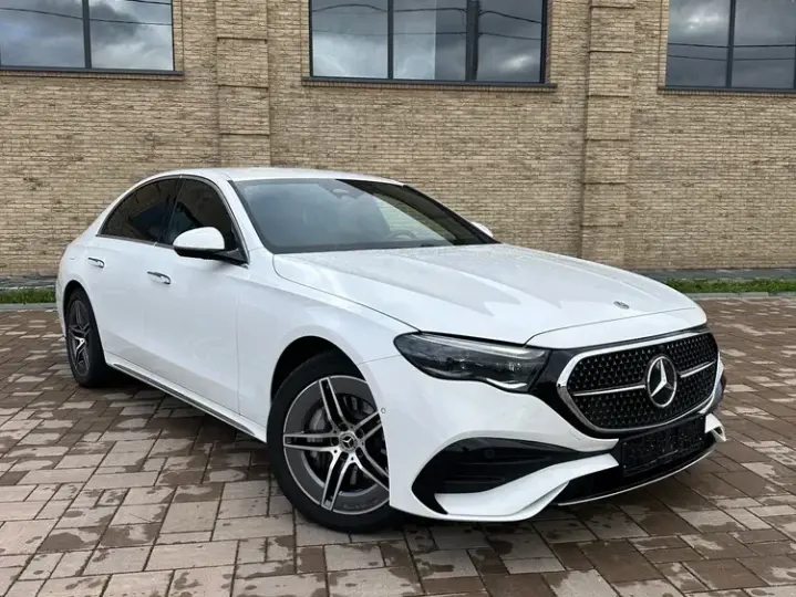 Mercedes-Benz E W214