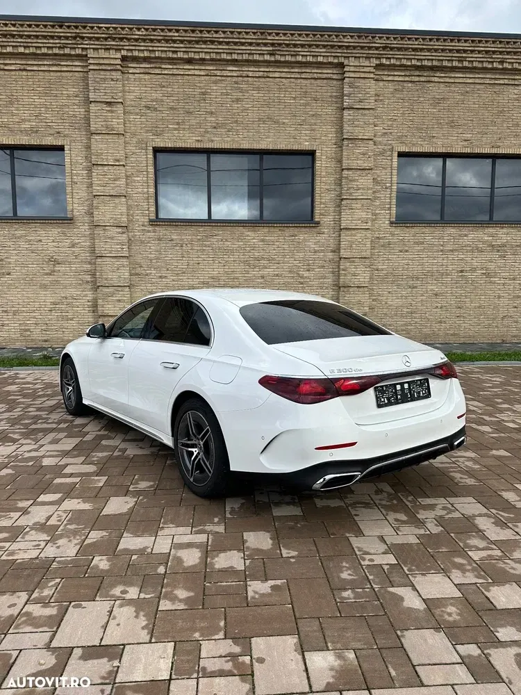 Mercedes-Benz E W214 — imagine 4