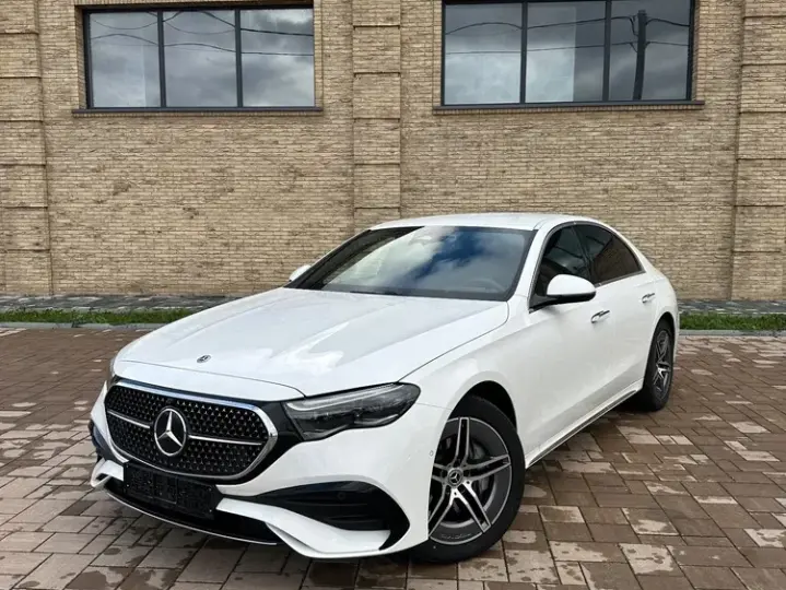 Mercedes-Benz E W214