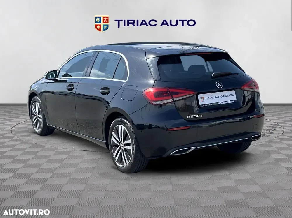 Mercedes-Benz A 250 e 8G-DCT Progressive — imagine 3