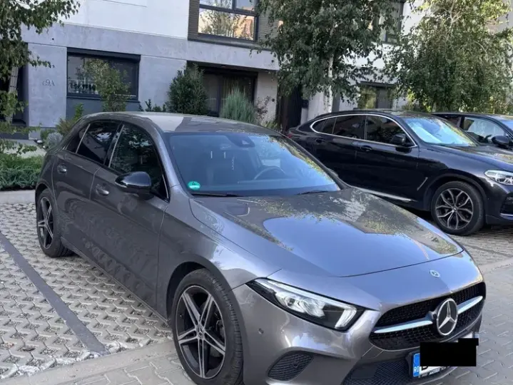 Mercedes-Benz A 200 W177/V177