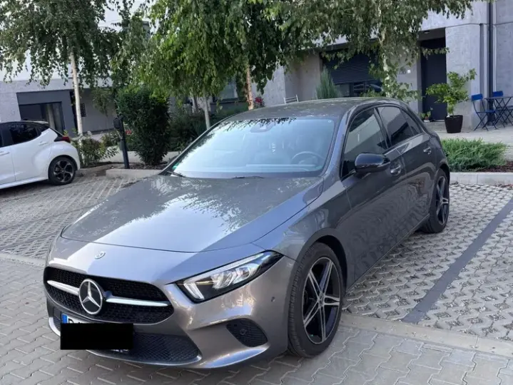 Mercedes-Benz A 200 W177/V177
