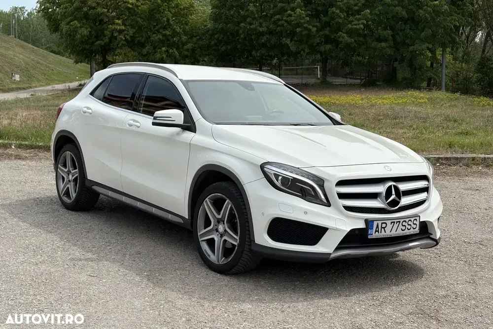 Mercedes-Benz GLA X156 200 7G-DCT AMG Line — imagine 2