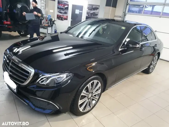 Mercedes-Benz E W213 220 d 9G-TRONIC Avantgarde