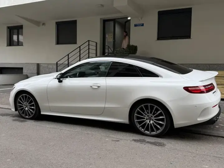 Mercedes-Benz E W213 220 d 4MATIC