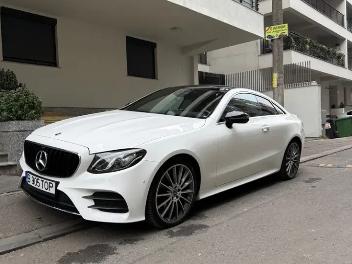 Mercedes-Benz E W213 220 d 4MATIC