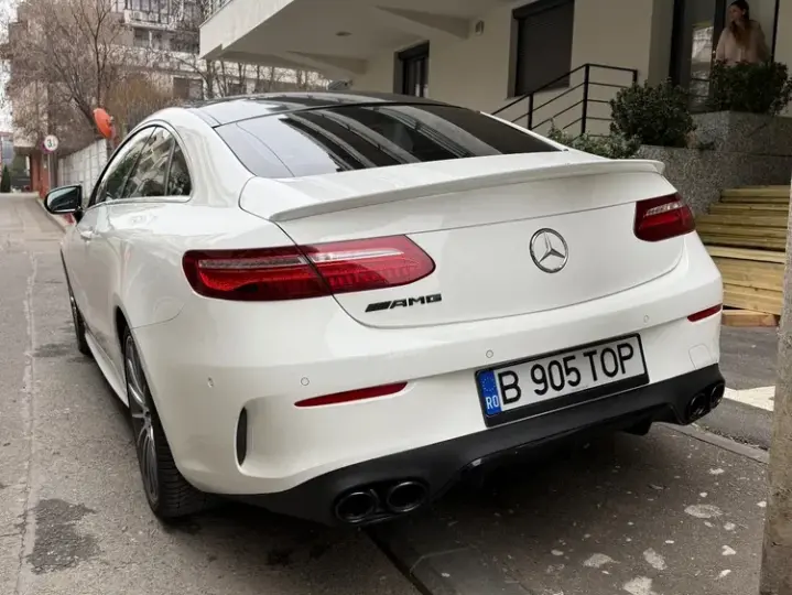 Mercedes-Benz E W213 220 d 4MATIC