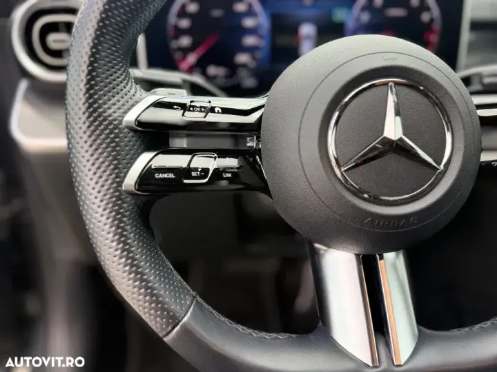 Mercedes-Benz C 180 9G-TRONIC AMG Line