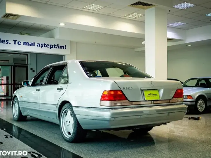 Mercedes-Benz W140