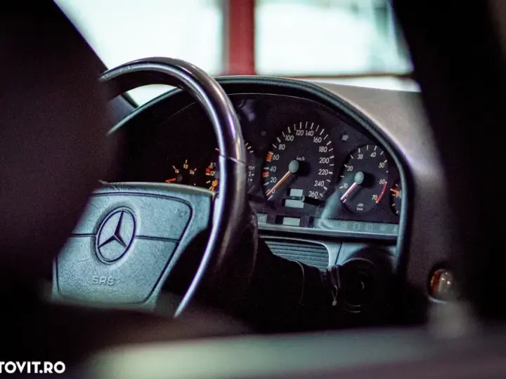Mercedes-Benz W140