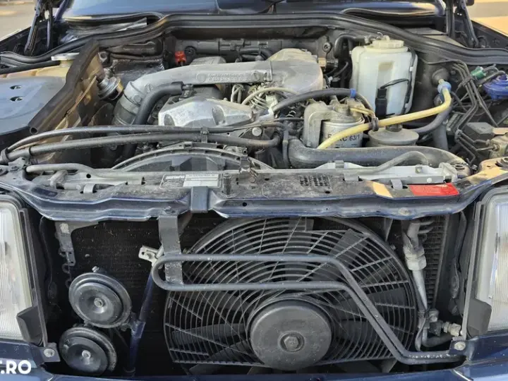 Mercedes-Benz W124