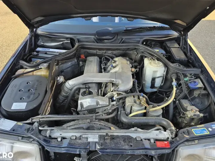 Mercedes-Benz W124