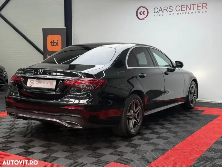 Mercedes-Benz E 300 de 9G-TRONIC AMG Line