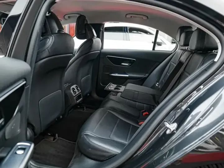Mercedes-Benz C 220 d 9G-TRONIC 4Matic Avantgarde