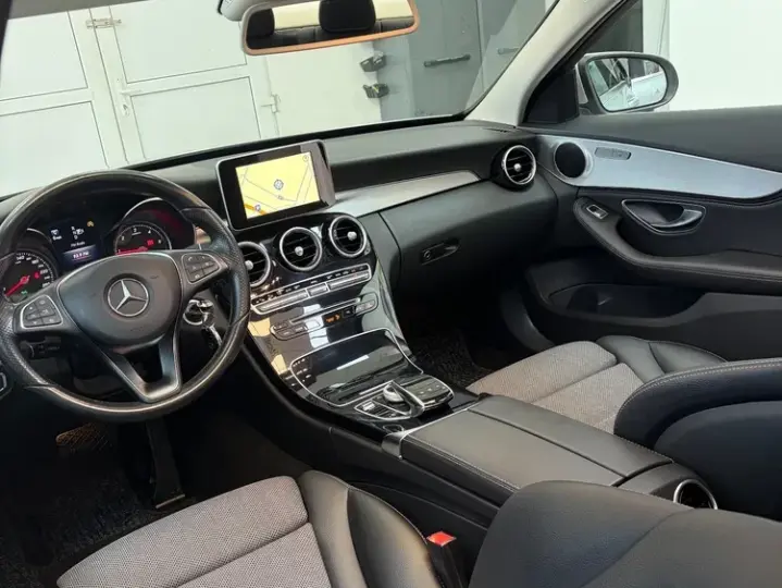 Mercedes-Benz C W205 200 d 9G-TRONIC Avantgarde